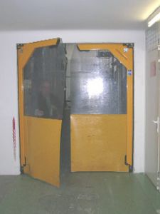 業務用ドア