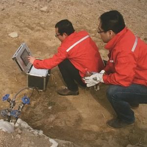パフォーマンス試験機