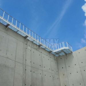 アルミニウム製ブリジッジ
