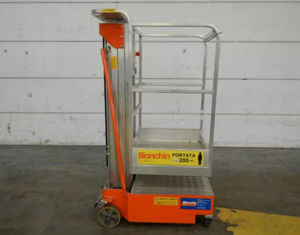 コンパクト多関節型高所作業車 - 全ての工業製品メーカ－