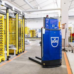 積荷用agv