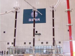高電圧断路器