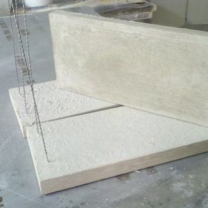 フラット発熱体