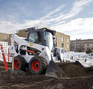 スキッドステアローダー - S770 - BOBCAT