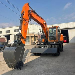 小型油圧ショベル