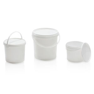 プラスチック製バケツ
