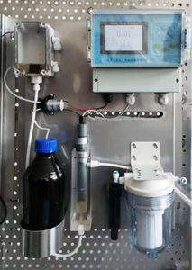 残留ガス分析器