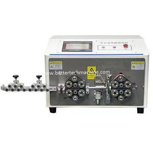 ケーブル切断およびストリッピングマシン 1