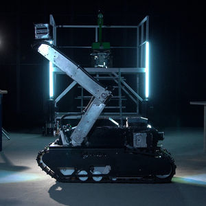 クローラー式検査ロボット
