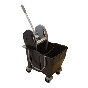 プラスチック製バケツ