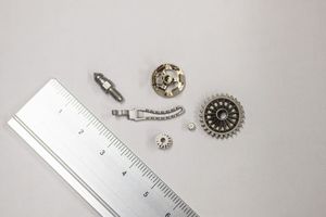 金属金属射出成形