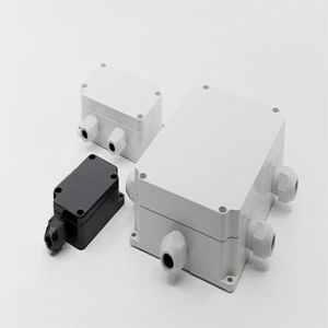 壁掛けエンクロージャ 1
