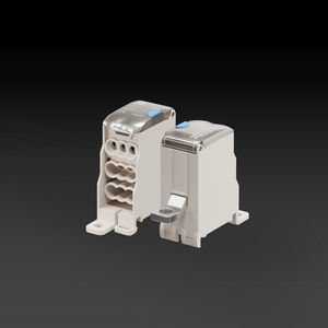電源コネクター