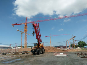 固定式クレ，ン