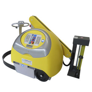 オービタルストレッチ包装機