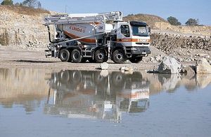 コンクリート用コンクリ-トポンプ車