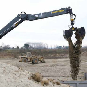 トラックへの取り付け可能クレーン