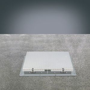 ステンレススチール製マンホール 1