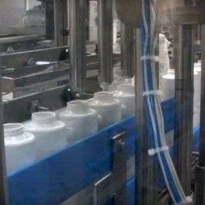 容量式充填 / 打栓機