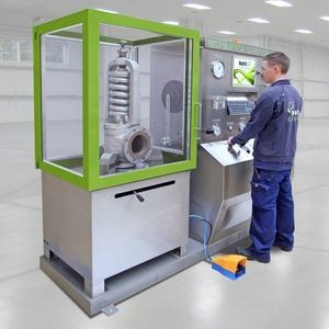 圧力試験用ベンチ