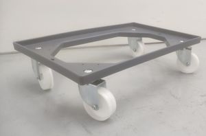 金属製車輪付きプレート