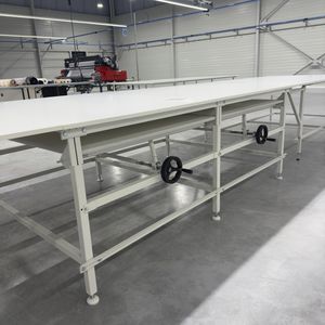 ニードルローラ切断台 1