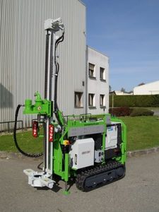 コアドリル掘削装置