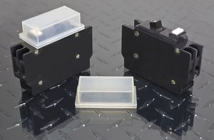 ブレーカー用スイッチ用気密性キャップ