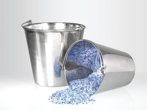 金属製バケツ