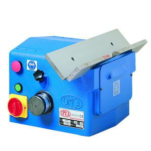 卓上面取り機