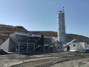 移動式コンクリート混合プラント 1