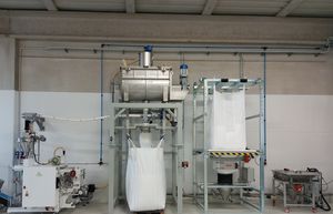吸引式空気圧輸送機