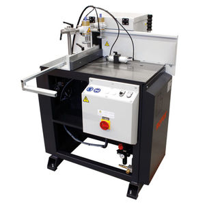 ポリ塩化ビニル用エンドミーリング加工機