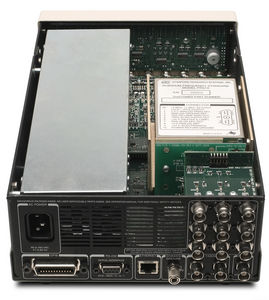 Stanford Research Systems デジタル遅延パルス発生器 Stanford Research Systems デジタル遅延パルス発生器