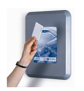ハンドフリー近接リーダー 1