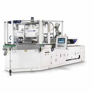 注入ブロー成型機