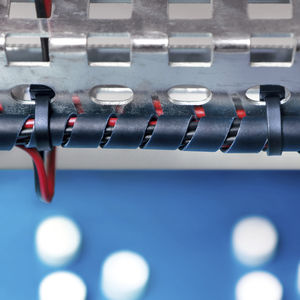 保護用スリ，ブ