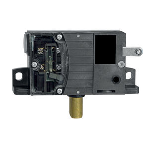 ドア用安全ロック装置 1