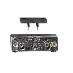 熱可塑性樹脂製電気接点 1
