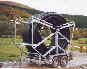 施盤トレーラー