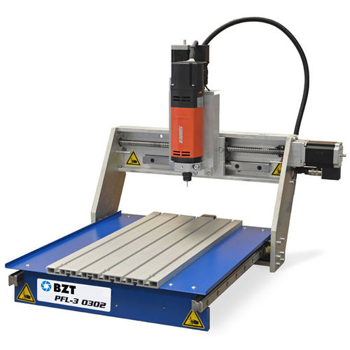3軸フライス盤 - PFL-3 0302  - BZT Maschinenbau GmbH - 汎用 / ブリッジ / 枠付