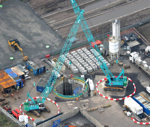 クローラー式クレーン - CKE1350G-2 - Kobelco Construction Machinery Europe B.V. - ブーム / 持ち上げ用 / 輸送用