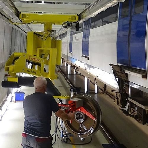 空気圧式マニピュレーター - DALMEC - 把持具付き / 車両用 / 自動車部品取扱い用