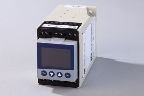 液晶ディスプレイ温度調節器 - 70304.2 	  - M&C TechGroup Germany GmbH - PID / DINレール / オートチューニング