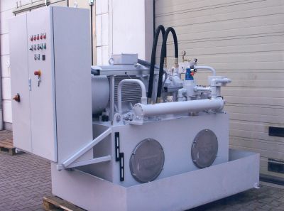 電動油圧パワーユニット - Universal Hydraulik GmbH