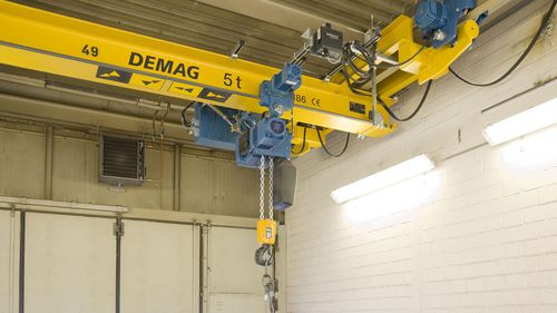 電動式チェーンホイスト - DC series - Demag Cranes & Components GmbH - コンパクト