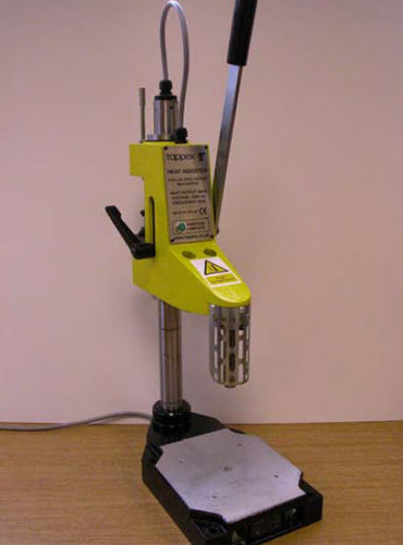 空圧式リベッター - FlexiArm® - TAPPEX - 手動式 / 自動 / ねじインサート用