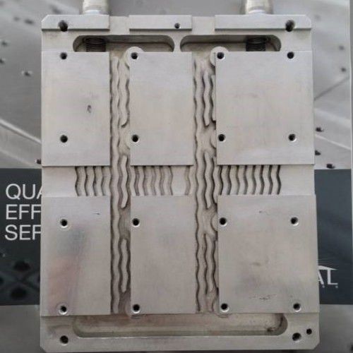 アルミニウム製放熱器 - Power Products International - 液冷式 / 電源