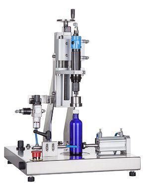空圧式スクリューキャッピング機 - IC Filling Systems LTD - 自動