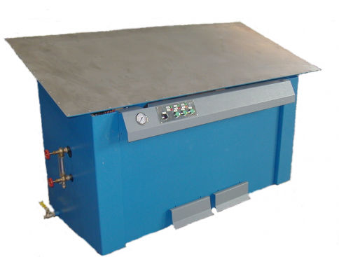 一般的アイロンテーブル - TV series  - TUPESA